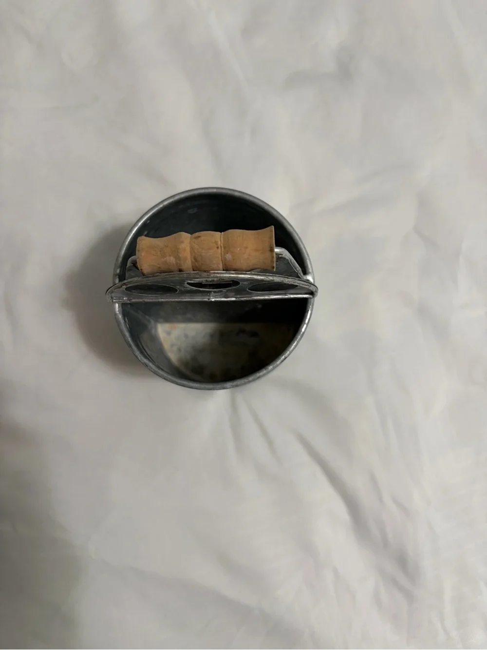 Vintage Briskut Galvanized Metal Toothbrush Holder - Silver